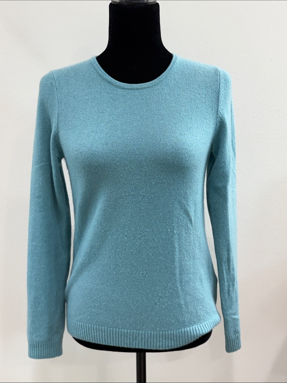 YUMMY 100% Cashmere Aqua/Blue Crewneck Women's Sweater
